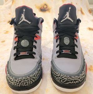 Jordan Son of Mars Low 'Cement Grey Gym Red'